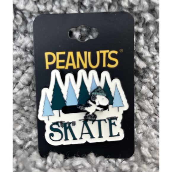 Peanuts Snoopy Skating Sliding Enamel Pin Collectible Enamel Pin Licensed New - Picture 1 of 9